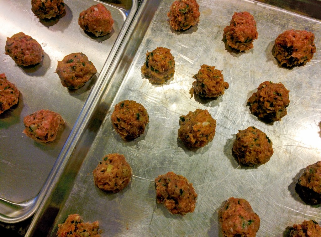 Paleo Turkey Meatballs | thegreengiraffeeats.com