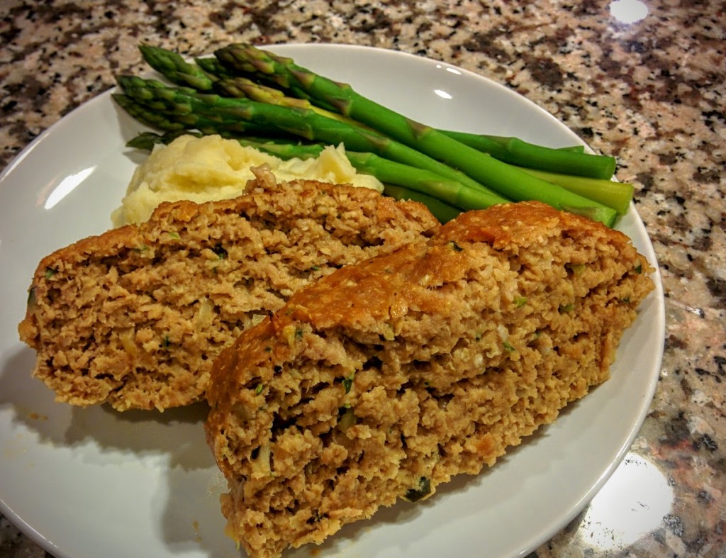 Clean Eats Turkey Meatloaf | thegreengiraffeeats.com